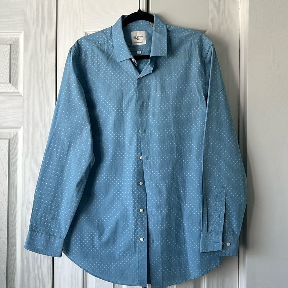 Men’s Light Blue Dress Shirt